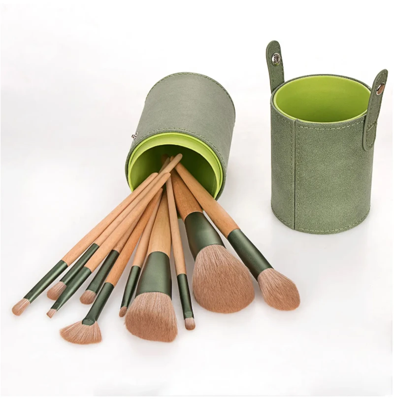 Beech wood makeup brush